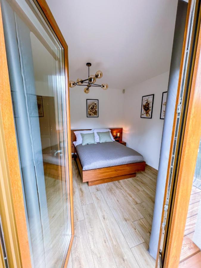 Domek Pod Katalpami Glowno Экстерьер фото